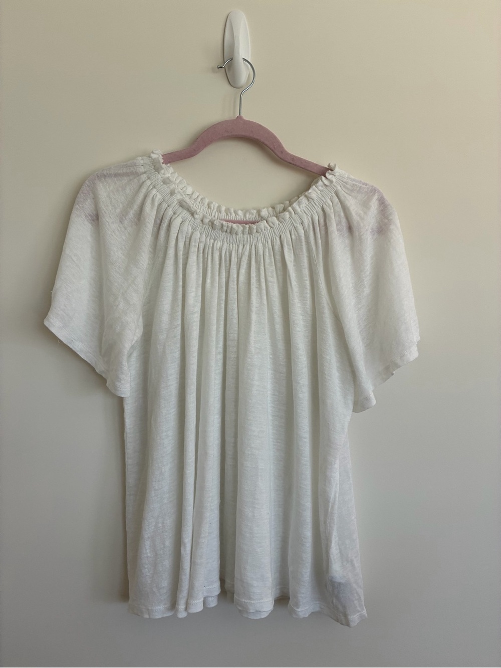 Gap Short Sleeve White Linen Knit gathered top size large